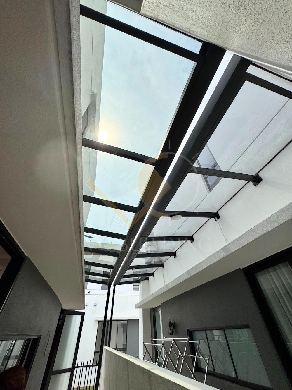 Awning with Coolinhg Glass 4 - Internal