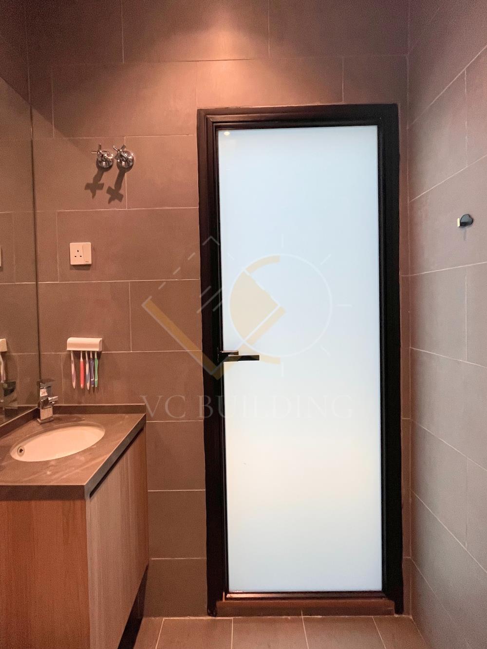 Slim Frame Swing Door 5