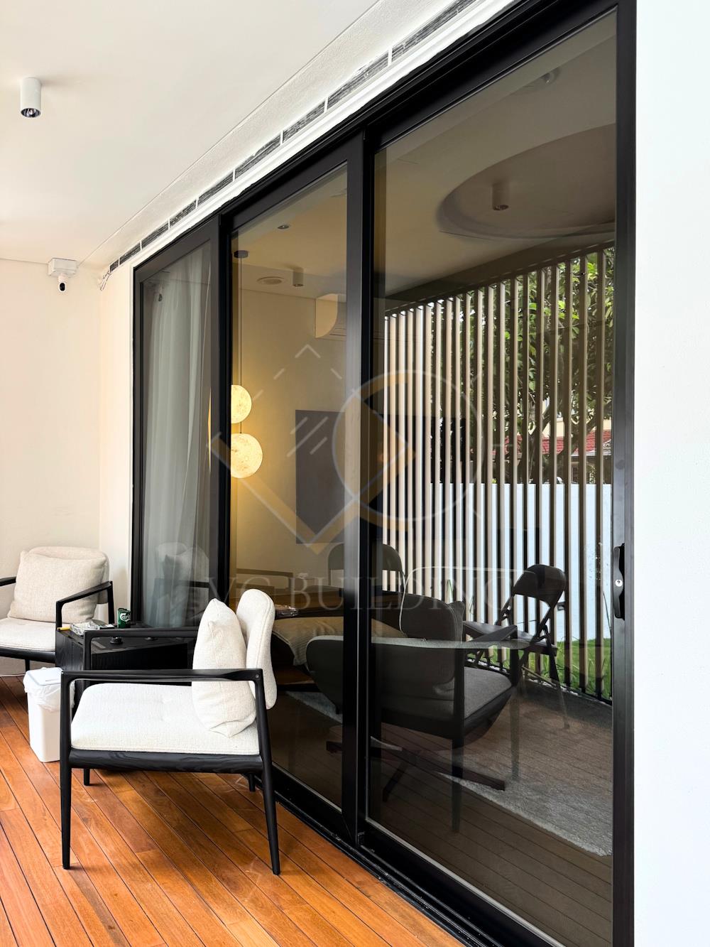 Sliding Door 3 - External